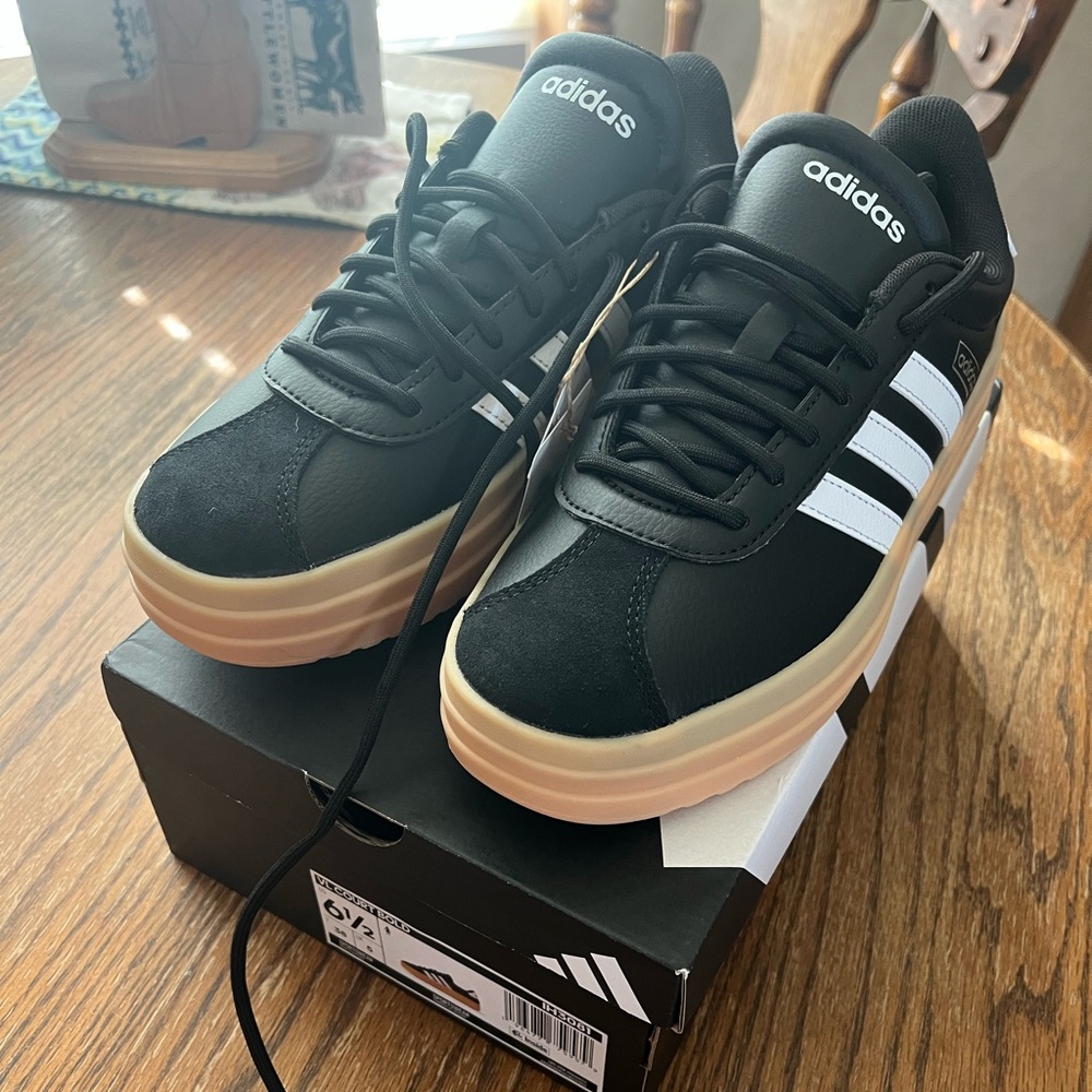 Adidas Women’s Black and White Sneakers with Tan Sole